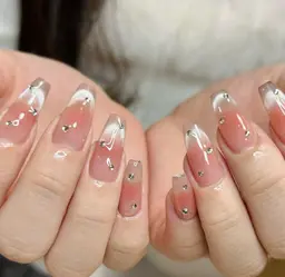 【10本長さ出し】⭐大人気💅🏻チークマグネットフレンチ 💖 美フォルム込み¥8980→¥6980