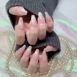 大人気🔥マグネットグラデーションフレンチ・カラーベースあり(オフ込み)