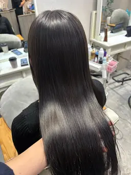 夜限定プライス🌕透明感カラー➕髪質改善シルクトリートメント🌿まるで絹のような質感になれる最高級treatment🪡