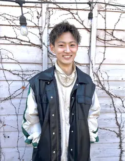 【1番人気✨】☆特殊パーマ+メンズカット✂︎（ツイスト、波巻き、ピンパーマ）