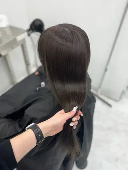 【白髪染めカラー👩‍🦳】カラー＋炭酸スパ＋髪質改善トリートメント＋コテ巻きorストレート仕上げ‎🤍