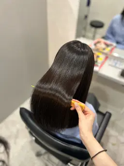 （乾かすだけで艶髪⭐️）ホリスティックストレート+カット