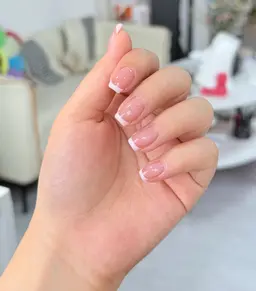 フレンチネイル