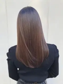 縮毛矯正 （鎖骨下からロング料金＋1,000円頂いております。ご了承下さい)