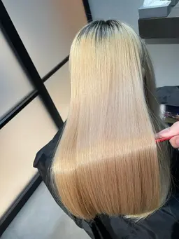 ✨️ブリーチ毛でも縮毛矯正✨️ブリーチ矯正×カット×髪質改善トリートメント