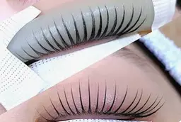 【３月まで限定練習モデル⭐️】束巻きまつ毛パーマ👀＋TR＋コーティング剤込⚠️注意事項必読#ワンホン#韓国#束感