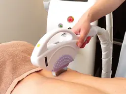 【全身脱毛】後ろ姿に差が出る！背面脱毛¥10,000