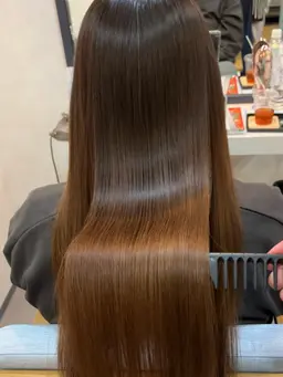 【美髪】髪質改善ストレート（カット込み）　¥21920~ M¥22880 L¥¥23760