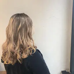 🌟ケアブリーチWカラー🌟+カット+トリートメント