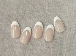 （オフあり) ♥クリアベース　フレンチネイル♥オフ無料☆追加料金でベースカラー可