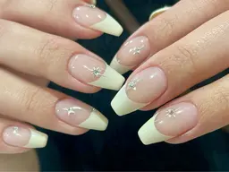 フレンチネイル /オフ込み /パーツ代別途料金 /ベースカラー追加+¥1000