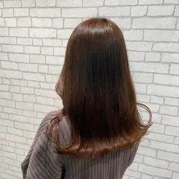 【ツヤ感や髪の毛のダメージが気になる方👀】カット➕イルミナカラー➕プラチナトリートメント