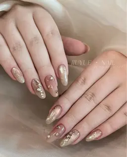 「華やかデザイン」ワンホン定額ネイル💖水光マグネットデザイン