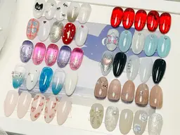 Mayuトレンド定額ネイル　6980円　オフ無料