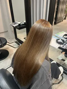 《ミニモ限定》 イルミナカラー+似合わせカット+保湿トリートメント✨