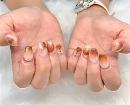 💥ニュアンスネイル ➕ハードジェルを使い❣️オフの有無はメッセージでお願いします。