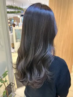 カット講習でカットモデル募集してます✨1/12 19時半から募集してます！５㌢以上カットしたい方スタイル自由です‼️