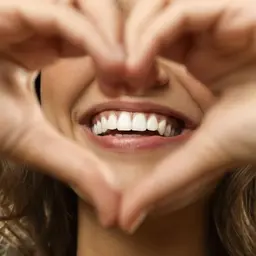 🦷白さ実感次世代セルフホワイトニング　15分×2照射　即効効果実感！