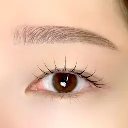 ラッシュリフト(上)＆アイブロウwaxスタイリング🎀