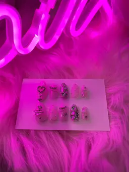 ネイルチップ作成🎀1時間アート、パーツやり放題