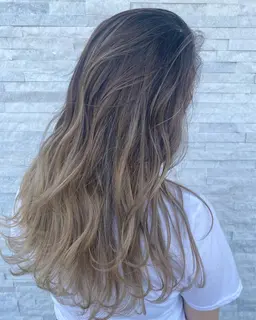 バレイヤージュ、外国人風カラー、ブリーチ＋ヘアカラー込み