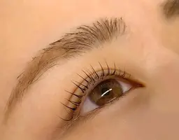 🌼アミノ酸まつ毛パーマ下🌼(まつ毛に優しいケラチントリートメント使用)