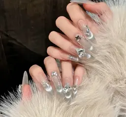 チップ長さ出し10本&アートし放題(パーツ込み)★150分間