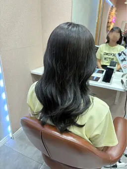 【うる艶カラー🩵】ワンカラーモデル1stepトリートメント付き✨️