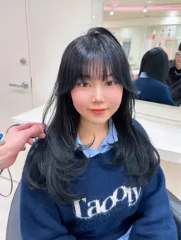 【韓国風レイヤーカット＋ヒアルロン酸トリートメント】ナチュラルレイヤーからザクザクレイヤーまで幅広くお任せください！