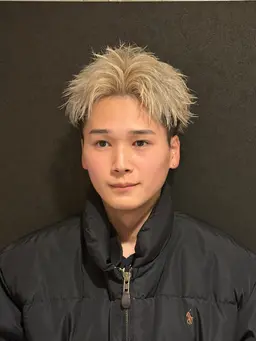 《スパイキーショート、フェザーショート限定で撮影させていただける方のみ》カット＋ブリーチカラー