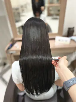 .*･ﾟノーマルカラー.･*.＋トリートメント付🫧