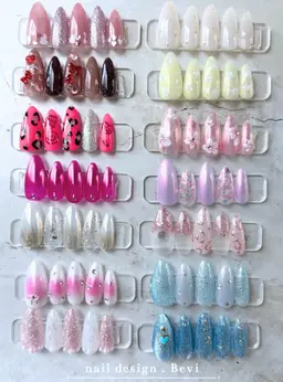 【ハンド・ジェルネイル】🤍定額デザイン🤍ソフトジェルオフ無料（フィルイン込み）