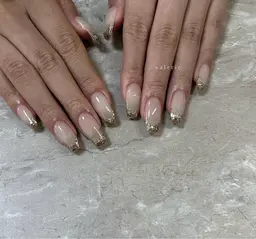 【オフあり】フレンチネイル