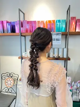 [かわいいを作る！お呼ばれなどのイベントの時に🤎]ヘアアレンジ🌸ハーフアップや編み下ろしなどのアレンジになります！