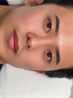 パラレルブロウ【眉癖改善&眉毛WAX脱毛】メンズにおすすめ！