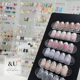 パーツアート1本プレゼント🎁 流行りの【チーク×マグネットフレンチネイル】