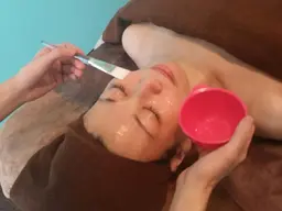 乳酸ピーリングコース 60分　※2回目以降の方はリピーター様～のご予約から