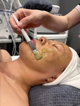 100％天然ハーブピーリング60分🌿