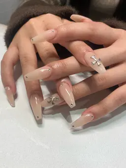 すぐ予約限定‼️【オフあり】長さ出し10本+ワンカラー