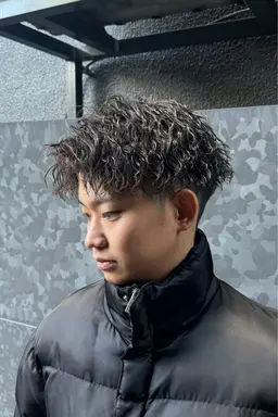 [ミニモ学割‼️]メンズカット＋各種パーマ＋パーマトリートメント付き￥6600~