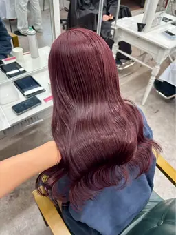 【🌟平日限定クーポン🌟】カット＋透明感艶カラー＋3stepディープレイヤートリートメント🧴