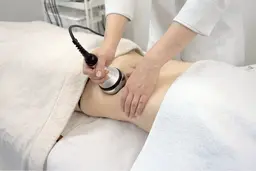 痩身【お腹くびれ美人コース】 キャビ+ラジオ波+痩身マッサージ  40分