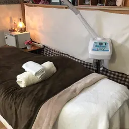 フェイシャルトリートメントエイジングケアコースパック付き➕ヘッド体験