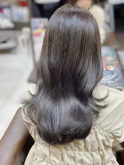 【🎗️平日限定🎗️14:00​〜​18:00🎗️春の艶髪】カット＋5stepトリートメント¥9900→