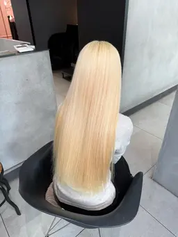 💞色落ちしない💞韓国ブロンドヘア🐈‍⬛🫧ケアブリーチ２回​〜​🪄保湿トリートメント付き🎀💫