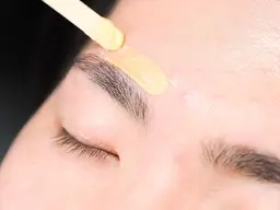 眉ワックス脱毛
