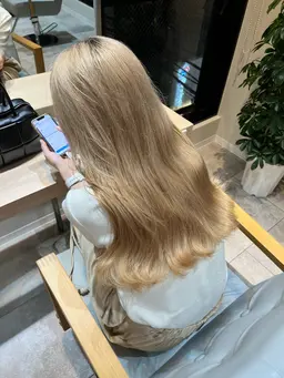 ⭐︎⭐︎透明感UP⭐︎⭐︎イルミナカラー＋微調整カット　（シャンプーブロー込）