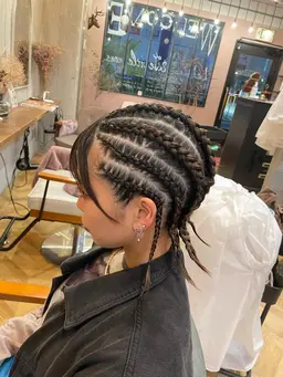 コーンロウ1本1000円5本​〜​