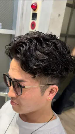 カットラルフカールパーマ