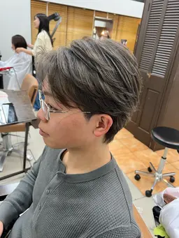 期間限定❗️ メンズカット+ブリーチカラー+ケアトリートメント